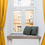 Easy Rent - Konopnicka 9, Centrum 24h Check-in Апартаменты *